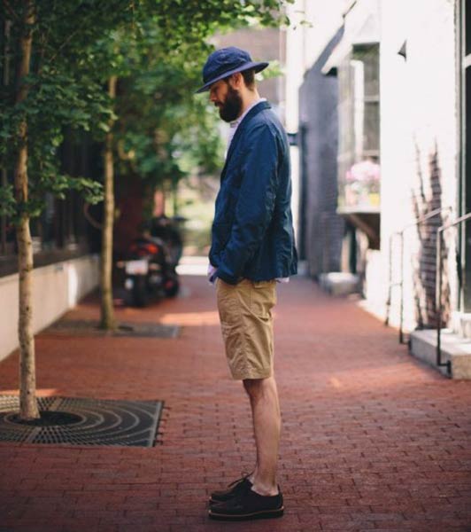 Phối đồ Smart Casual với mũ bucket
