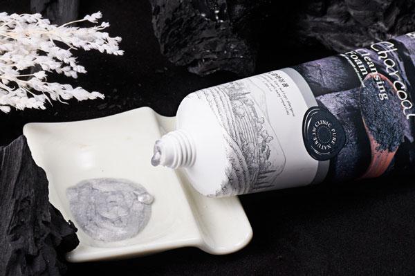 da dầu nên dùng sữa rửa mặt gì cho nam