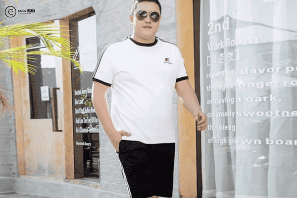 Quần áo thể thao giúp che khuyết điểm bụng mỡ và tôn lên vẻ nam tính