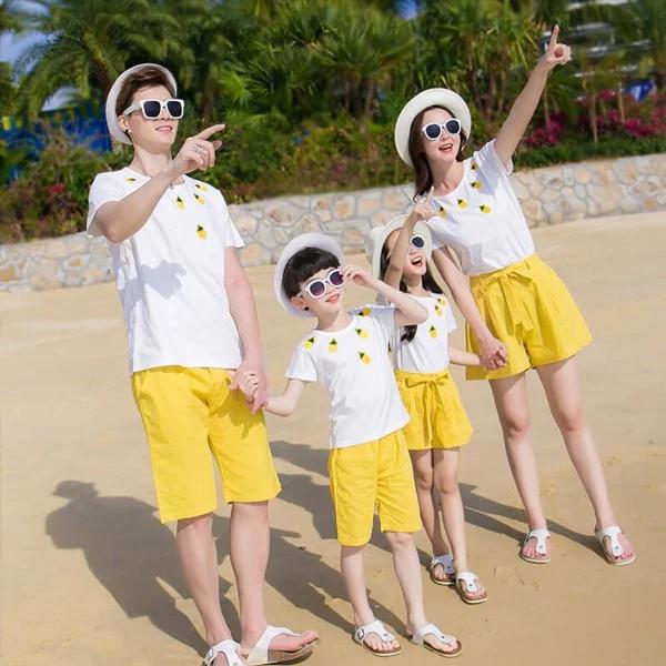 Có thể nói rằng việc kết hợp áo phông cùng với quần short là một trong những item cực kỳ quen thuộc