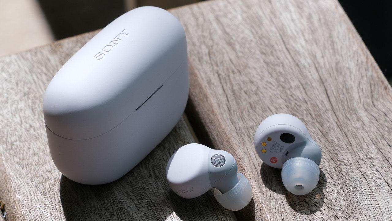 bo-tui-10-loai-tai-nghe-bluetooth-xin-xo-nhat-hien-nay-203