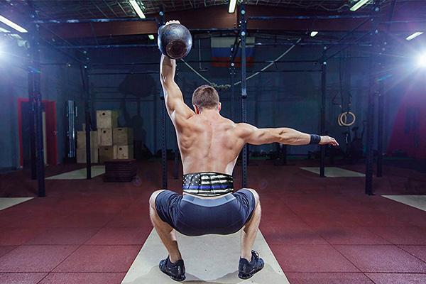 Lưu ý khi đeo đai lưng tập gym