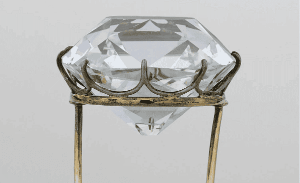 The Regent Diamond - viên kim cương đẹp nhất thế giới