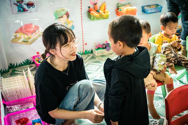 khánh thành điểm trường trung dù coolmate sức mạnh 2000 giang ơi