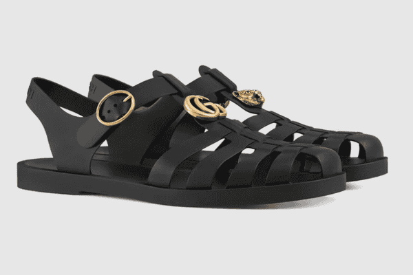 mau-giay-sandals-nam-dang-mua