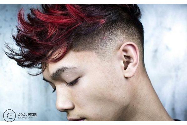 Gẩy highlight màu đỏ: sự lựa chọn táo bạo cho những chàng trai cá tính