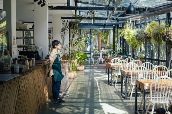 quan-cafe-yen-tinh-ha-noi-cuc-chill-lam-viec-hoc-tap