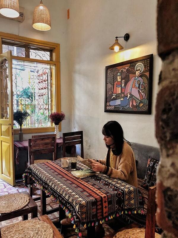 quan-cafe-yen-tinh-ha-noi-cuc-chill-lam-viec-hoc-tap
