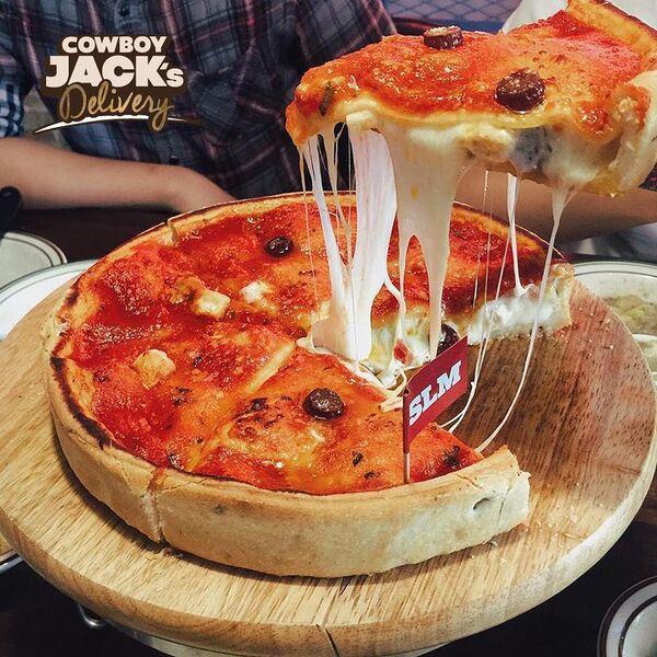 Cowboy Jack's American Dining - tiệm pizza ngon nhất Sài Gòn