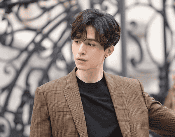 Không cần phải là lượt, cầu kỳ, hay chải chuốt mà vẫn đẹp chuẩn Oppa