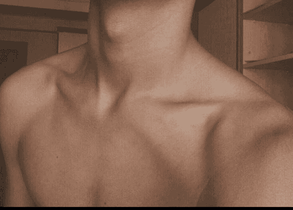 Xương quai xanh nam, vẻ đẹp thu hút của phái mạnh