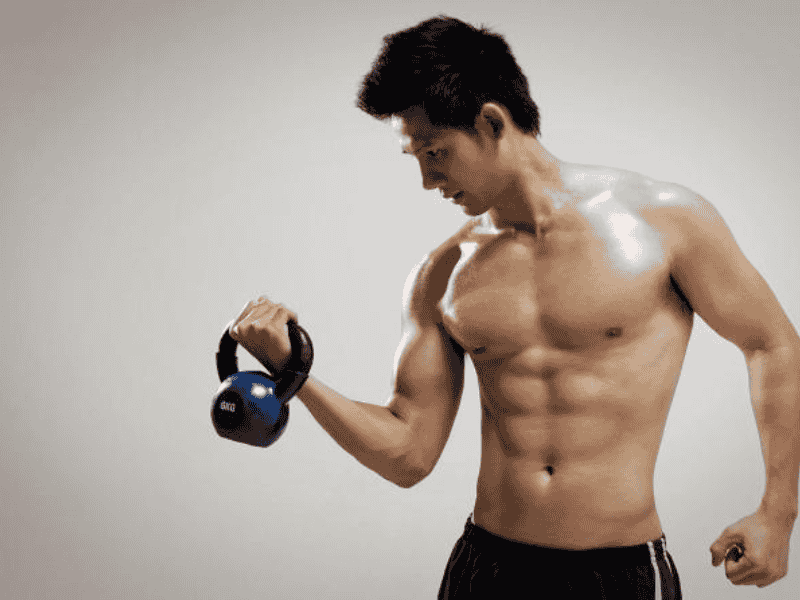 Ức gà giúp tăng cơ bắp