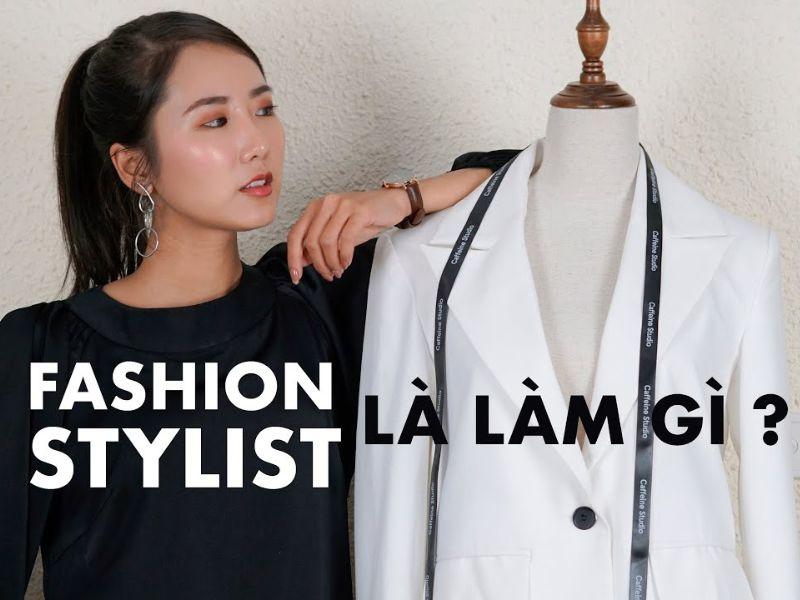 Hình ảnh minh họa: Các công việc hàng ngày của một Fashion Stylist.