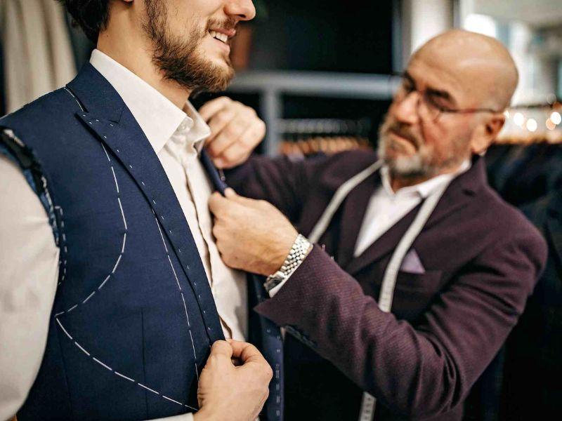 Điều chỉnh lại trang phục Bespoke khi cần thiết
