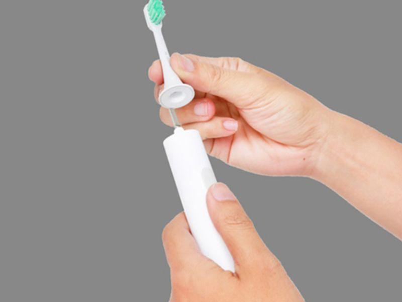 cách sử dụng bàn chải điện 