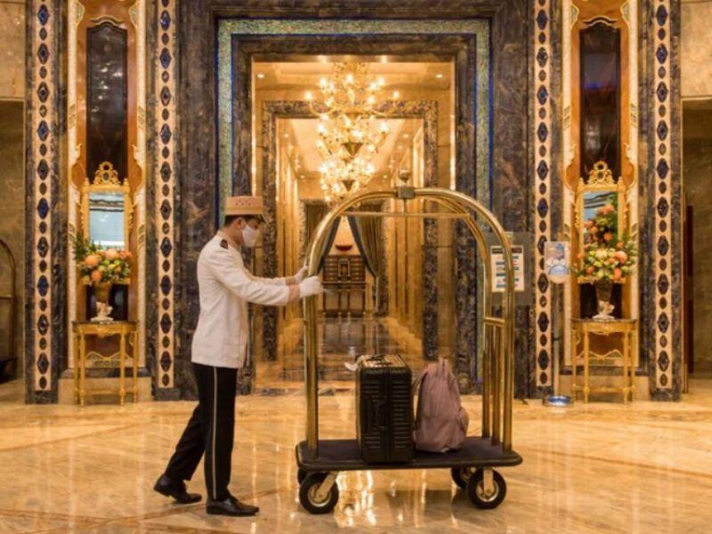 đồng phục khách sạn