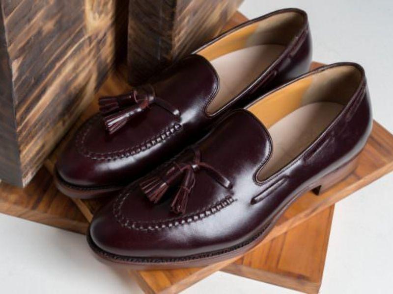 Giày Tassel Loafer bóng mượt, bền bỉ