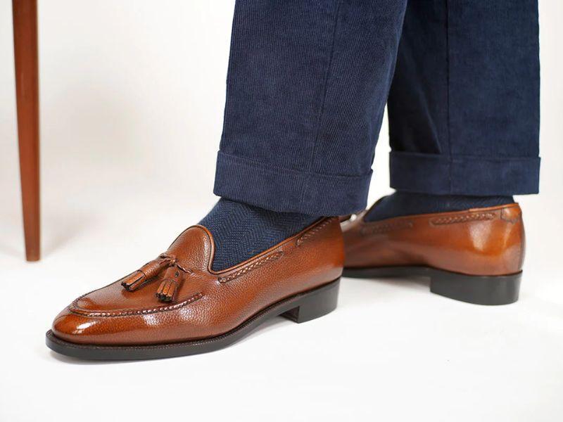 Giày Tassel Loafer thiết kế không dây, linh hoạt