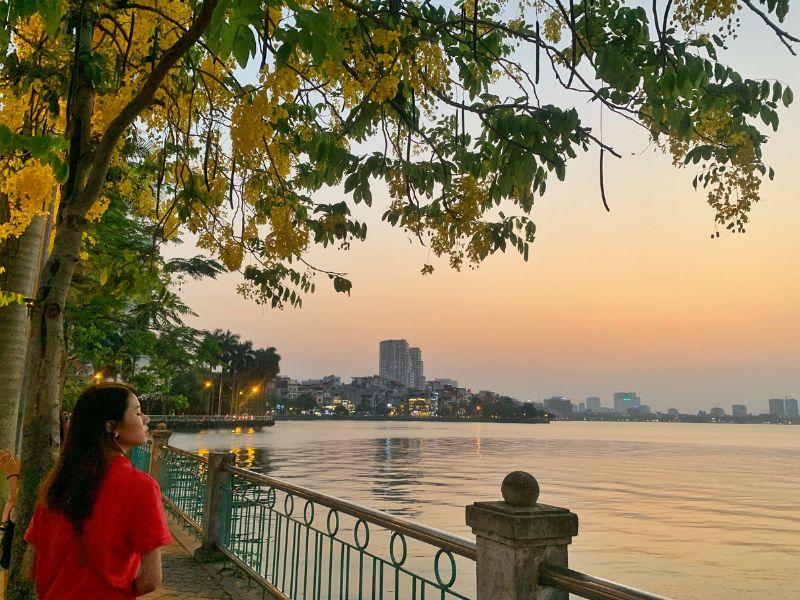 Hoàng hôn Hồ Tây