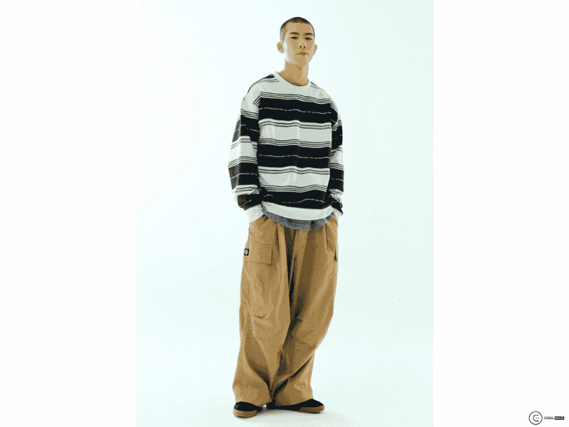 Phối áo sweater với quần ống rộng