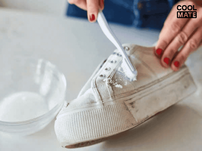 Cách giặt giày tại nhà bằng Baking Soda