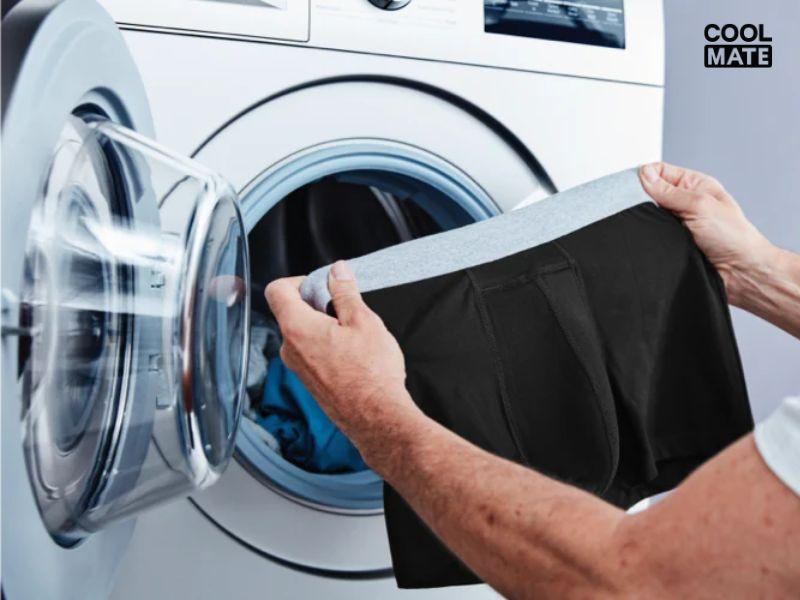 Giặt quần lót nam bằng máy