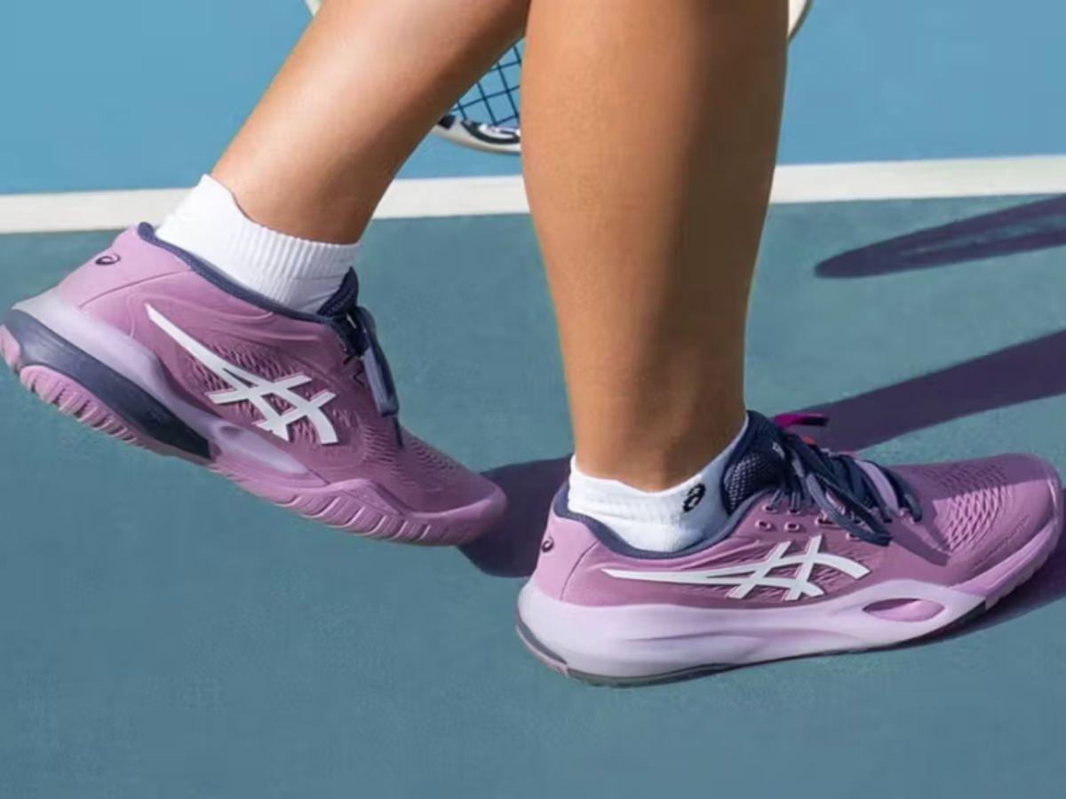 Vị thế của Asics trên sân cầu lông