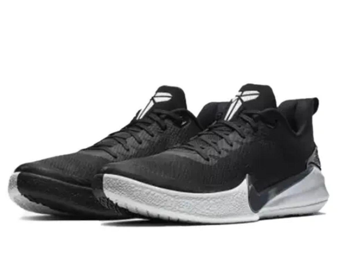 Chất liệu và cấu tạo giày cầu lông Nike