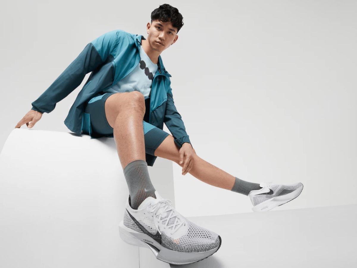 Thiết kế giày cầu lông Nike thời trang