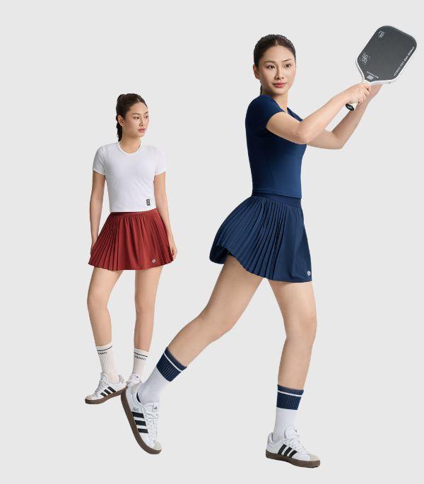 Tập luyện pickleball, tennis và mặc thường ngày