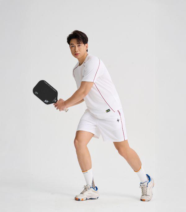 Pickleball, Tennis và mặc thường ngày