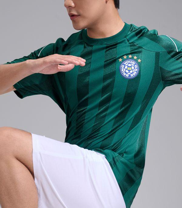 Form thể thao gọn nhẹ