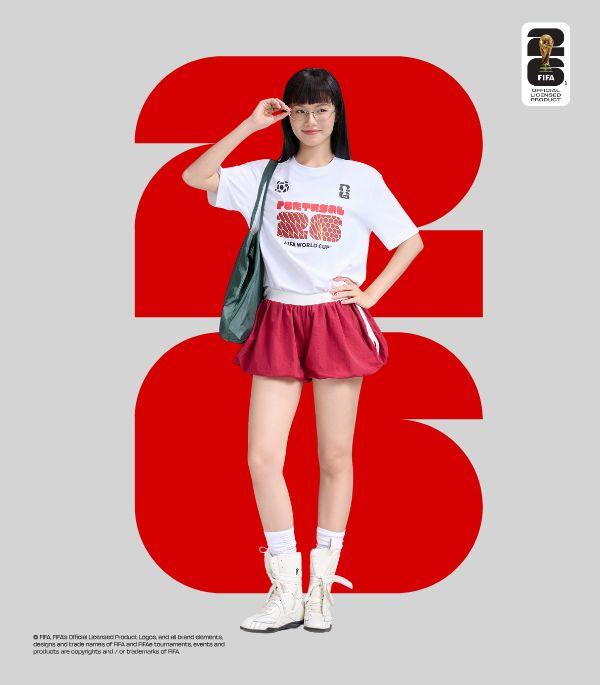 Tôn vinh tình yêu bóng đá