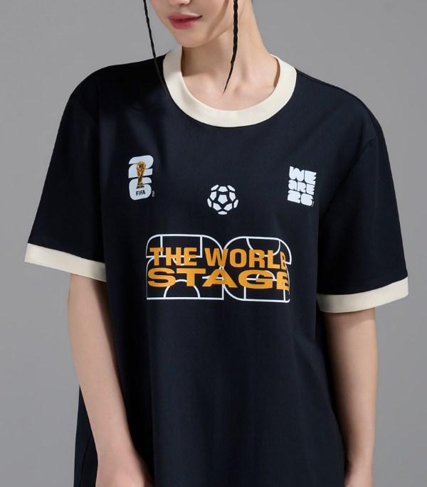 Chi tiết bo cổ & tay áo