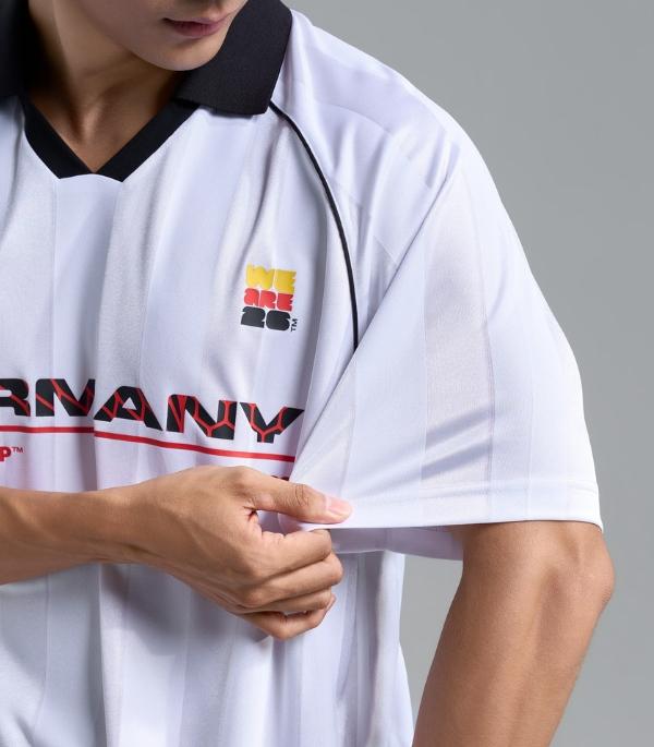 Sporty Raglan Design