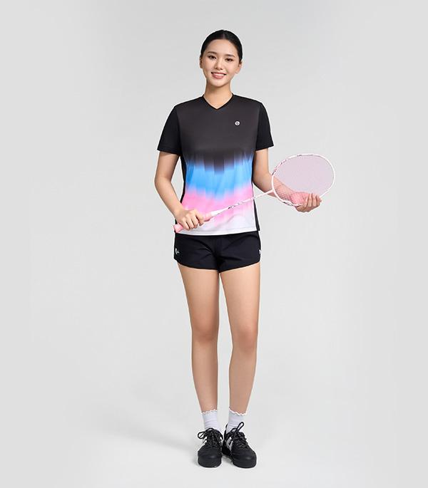 Phom thể thao tối giản