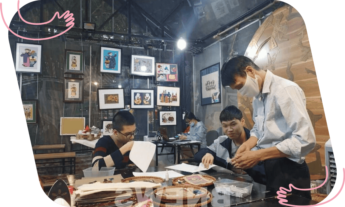 Người khuyết tật học nghề và làm việc tại VỤN ART