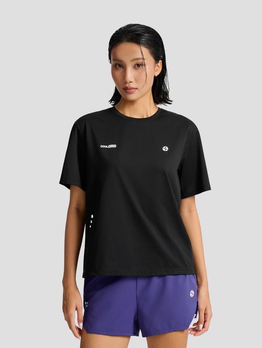 Áo tshirt chạy bộ nữ 360Reflect™ "Run Safe In The Dark" video thumbnail