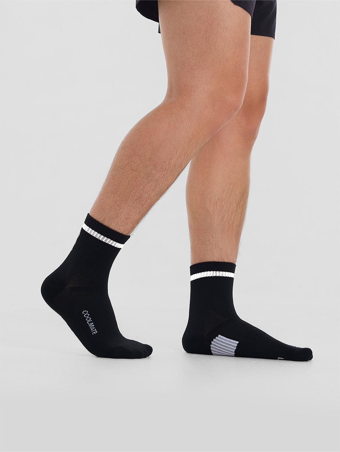 "Run Safe In The Dark" Tất chạy bộ unisex phản quang cổ trung - undefined