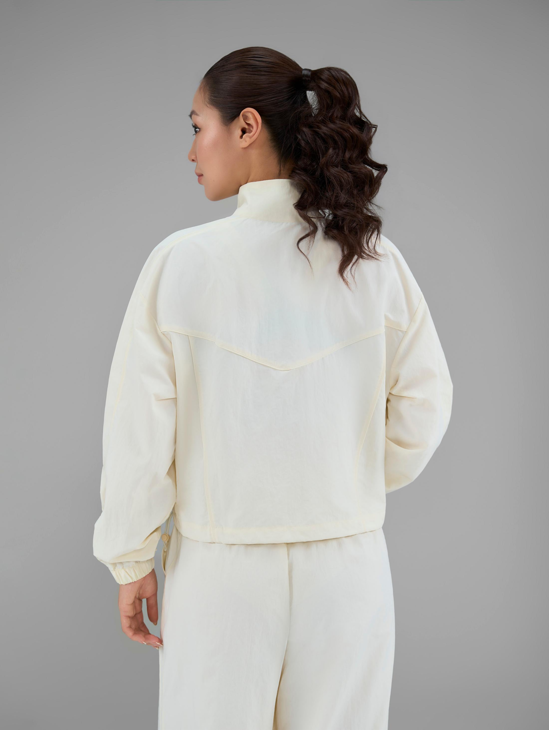 Áo khoác nữ Track Jacket Windbreaker khoá kéo - undefined