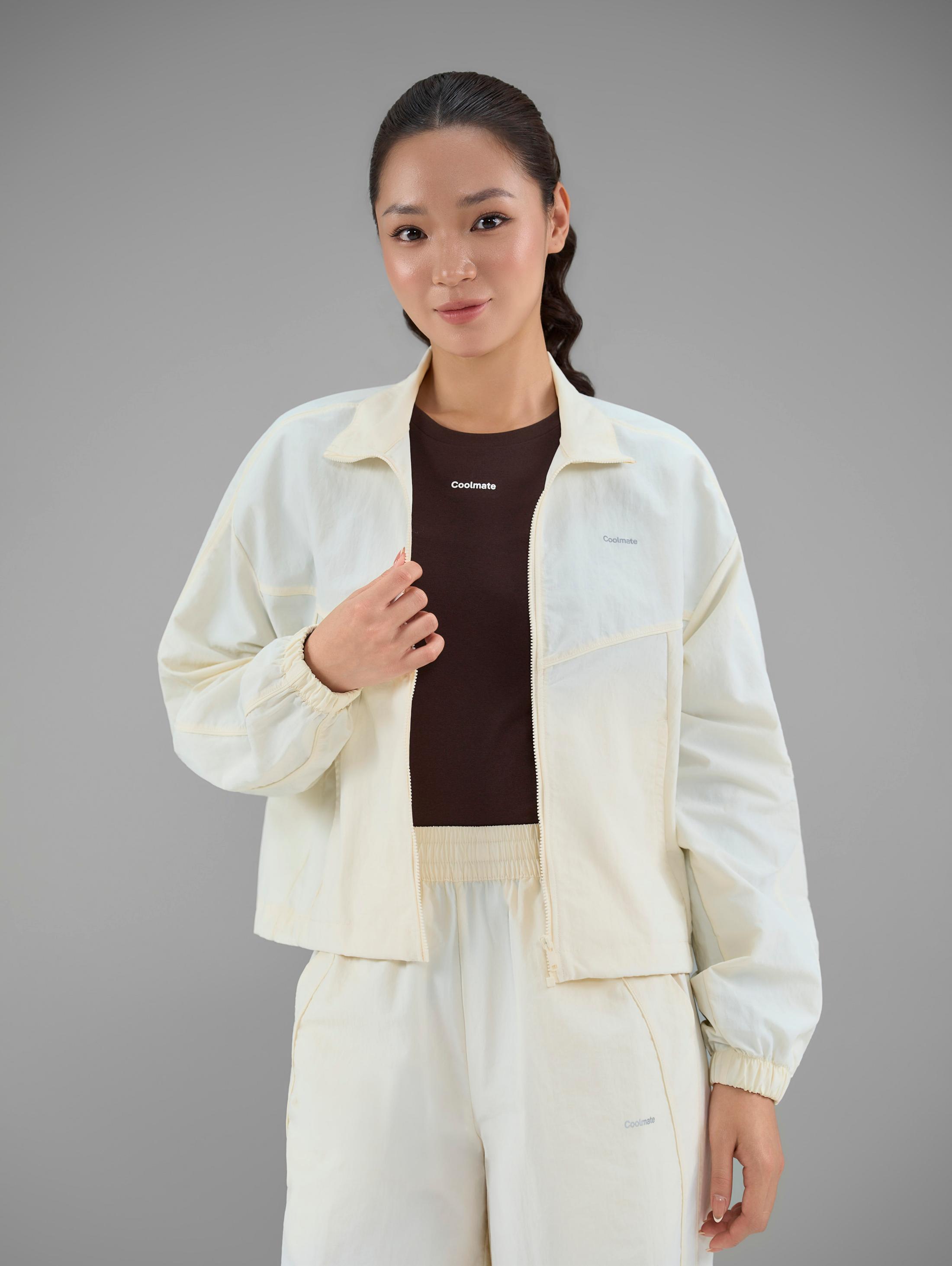 Áo khoác nữ Track Jacket Windbreaker khoá kéo - undefined