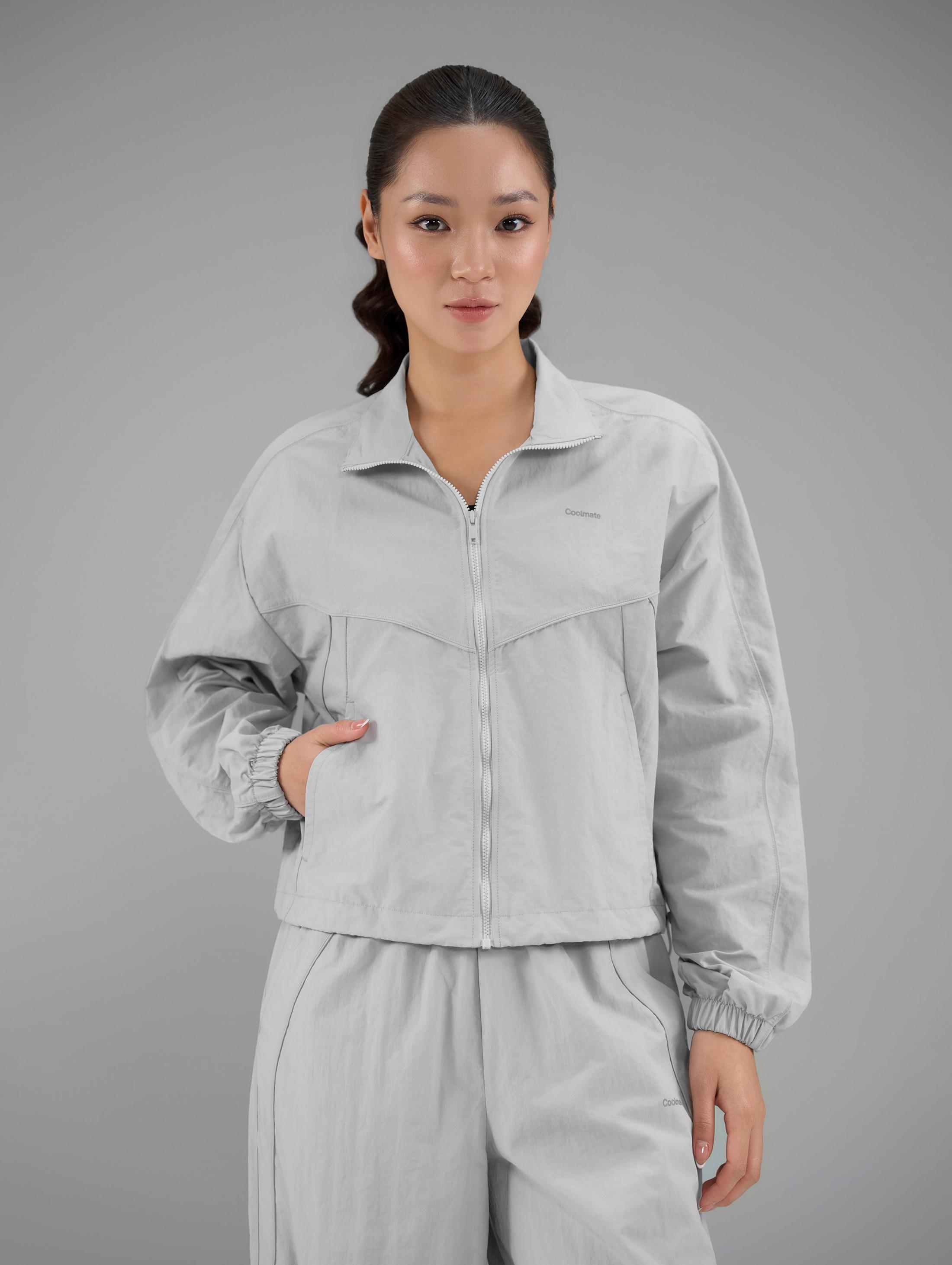 Áo khoác nữ Track Jacket Windbreaker khoá kéo - undefined