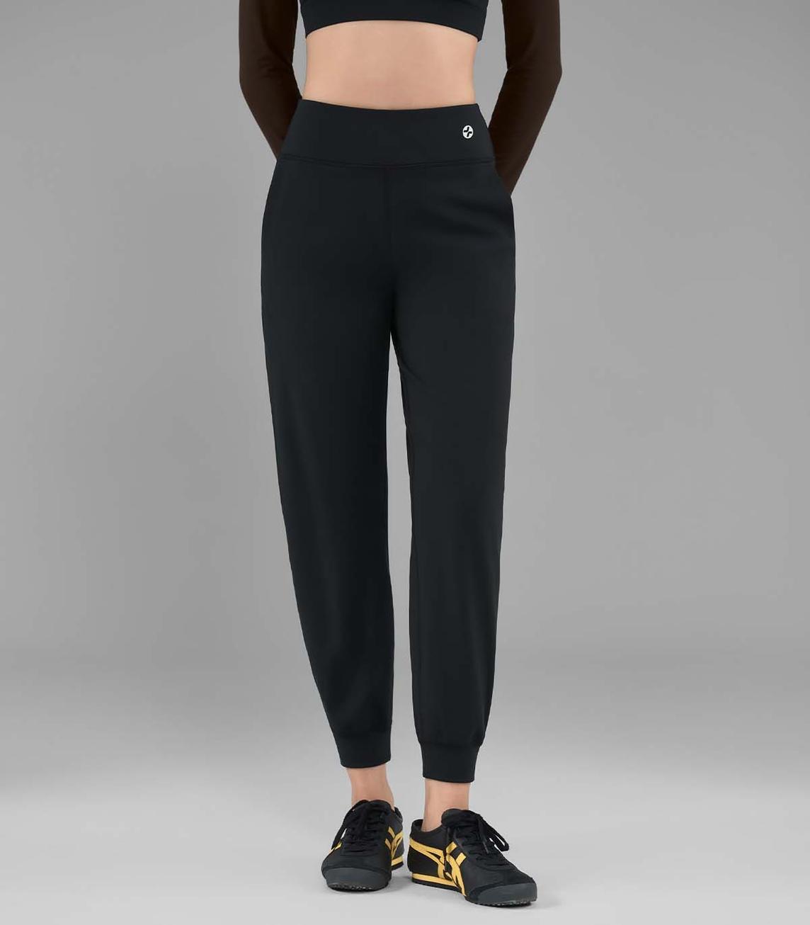 Dáng jogger gọn gàng
