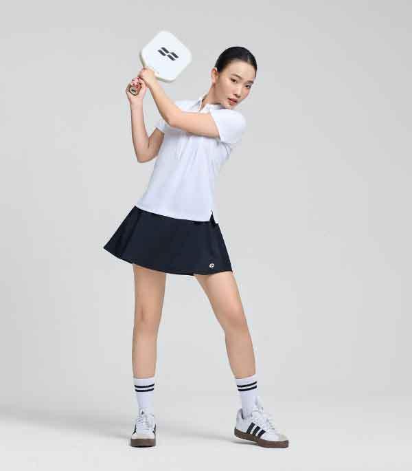 Tập luyện pickleball, tennis và mặc thường ngày