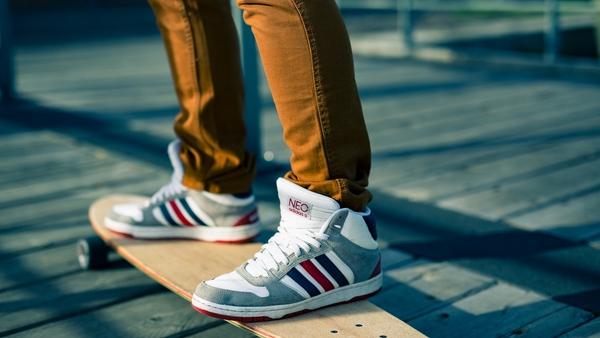 Dòng Adidas NEO dành cho khách hàng trẻ tuổi mới mức giá phải chăng