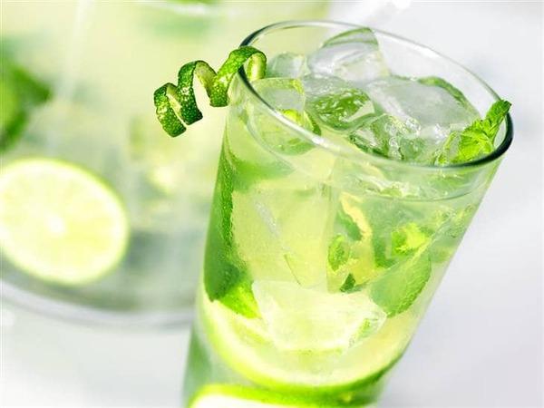 Làm kem tuyết bạc hà độc đáo - cách pha Cocktail từ rượu Whisky