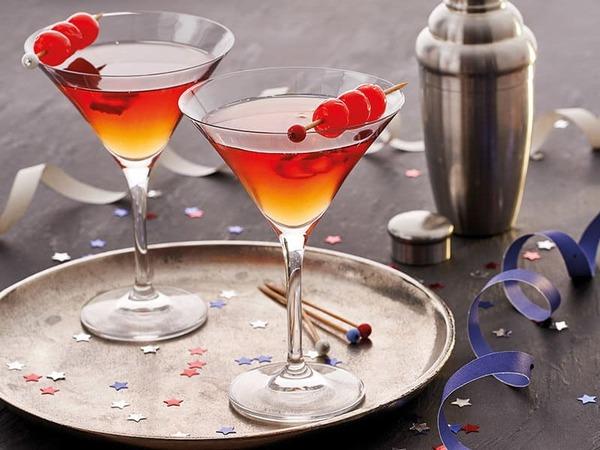 Manhattan – cocktail từ rượu Whisky với sự kết hợp tuyệt vời giữa ngọt và đắng