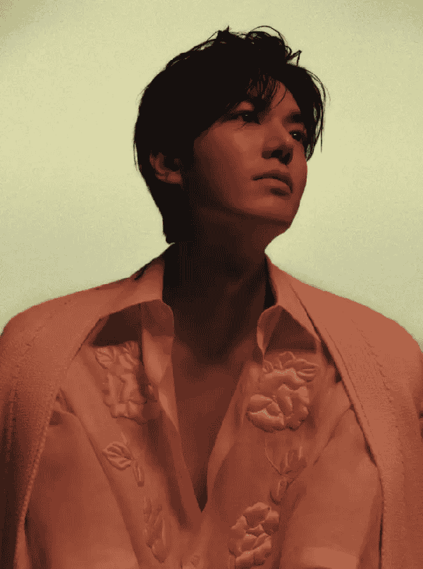 Lee Min Ho luôn gương mặt xuất hiện trên trang bìa của nhiều tạp chí