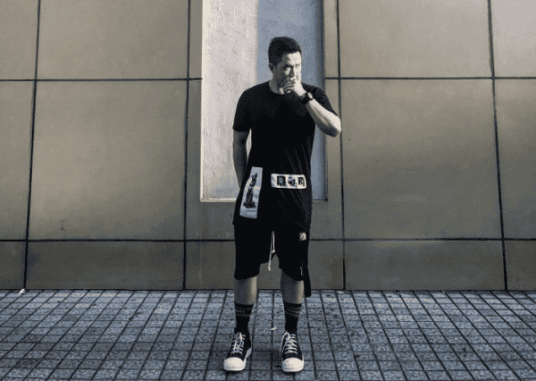 Rick Owens lan tỏa một uy lực ngầm khiến ai cũng phải "đổ"