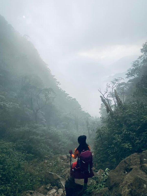 Cần chọn trang phục và giày Trekking phù hợp (Ảnh: Ngân Mario Maurer)